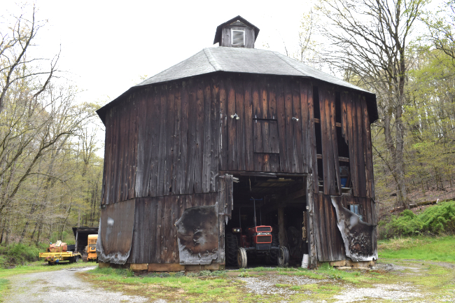round barn in Pennsylvania